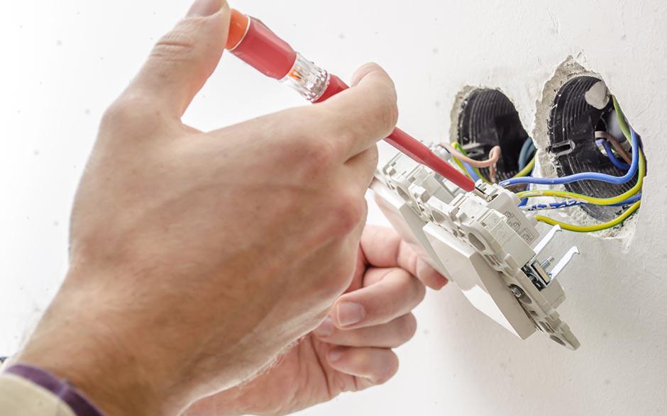 je recherche un électricien Beauvais