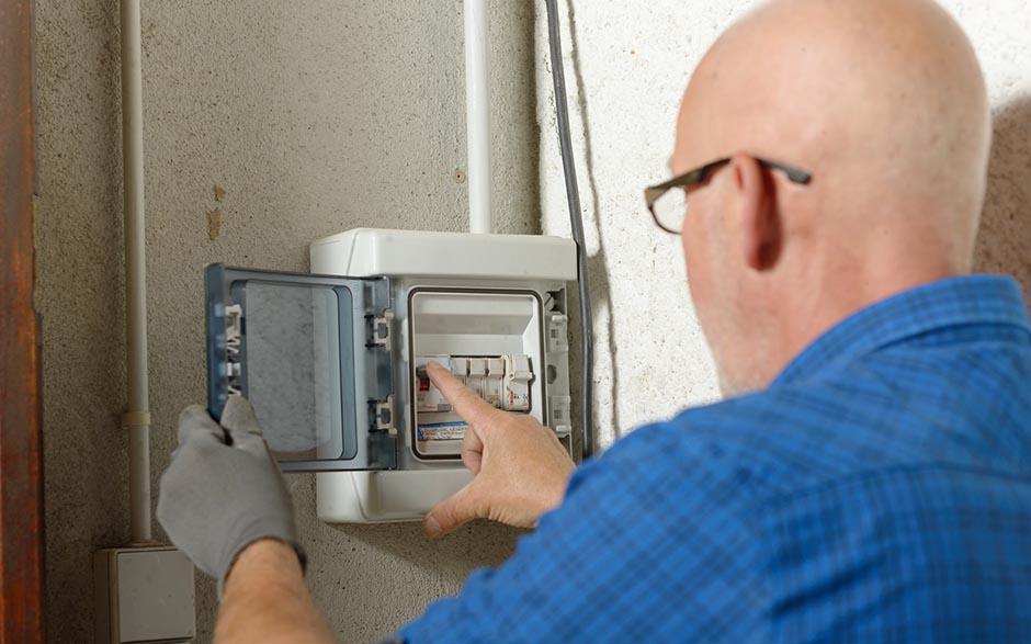 besoin d'un électricien Magny-le-Hongre